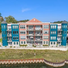 2 bed condo on Manistee River, Downtown