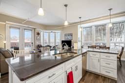 Manistee Condo #11 Sleeps 8 - Image 3