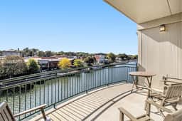 2 bed condo on Manistee River, Downtown - Image 4